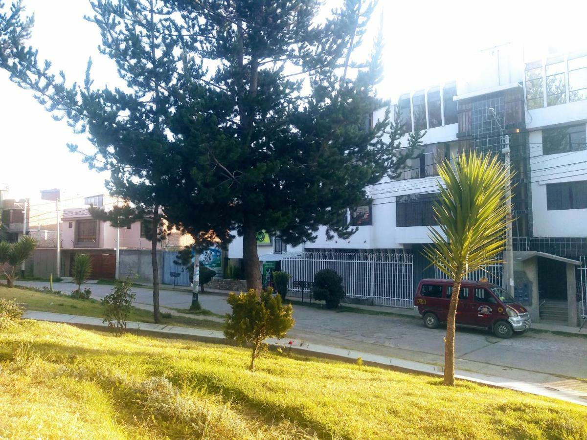 Casa Blanca Hospedaje Huamancaca Zewnętrze zdjęcie
