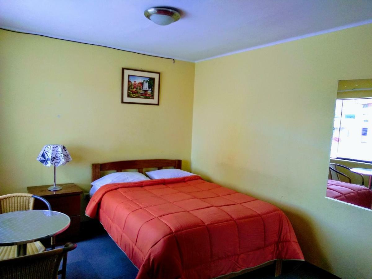 Casa Blanca Hospedaje Huamancaca Pokój zdjęcie