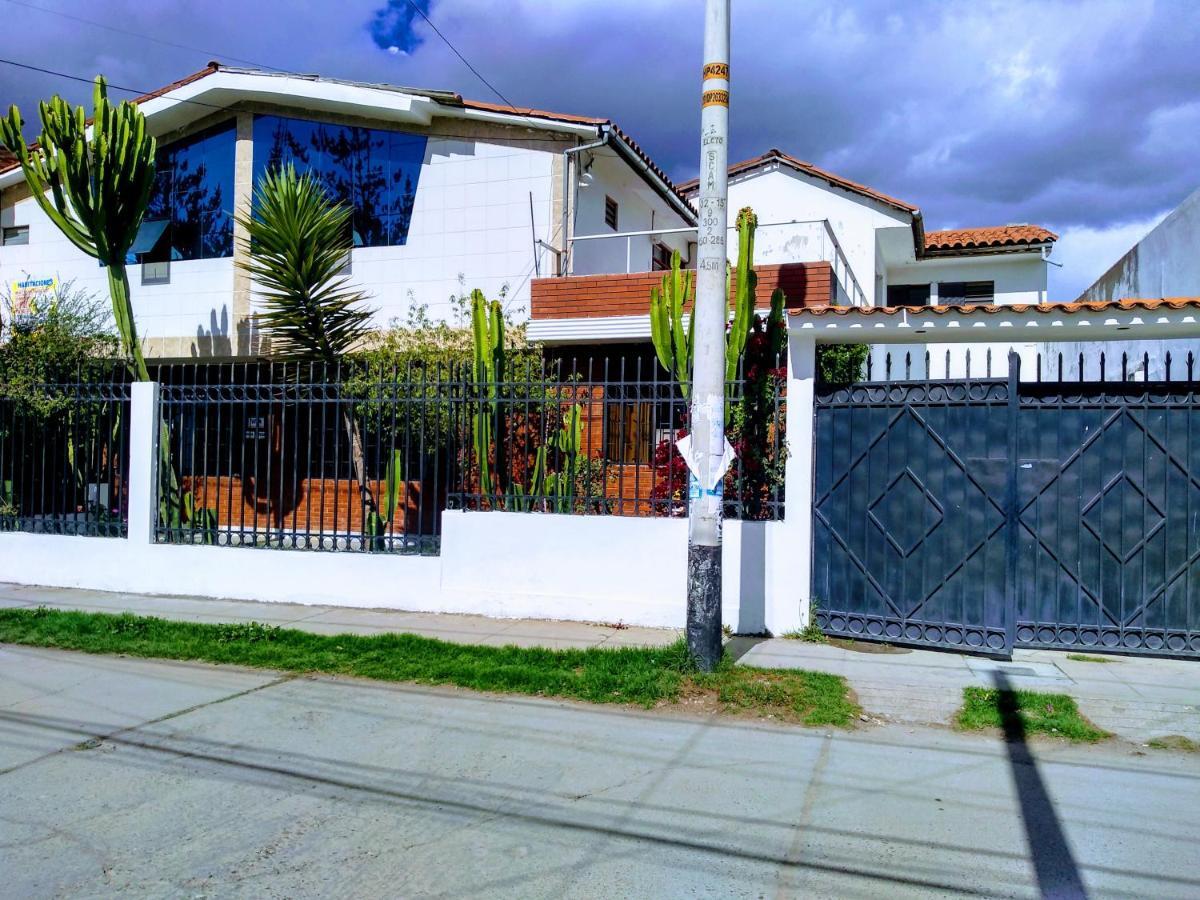 Casa Blanca Hospedaje Huamancaca Zewnętrze zdjęcie